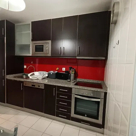 아파트 Modern 1br For 4 - Great For Long Stays, 10 Min To Attractions 빌라노바데가이아