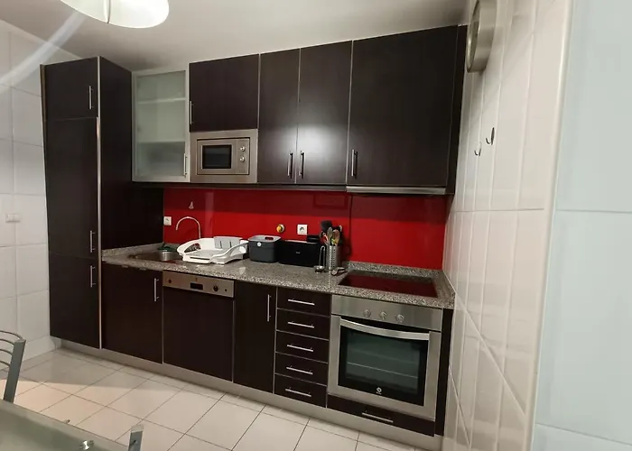 Apartment Modern 1br For 4 - Great For Long Stays, 10 Min To Attractions Vila Nova de Gaia