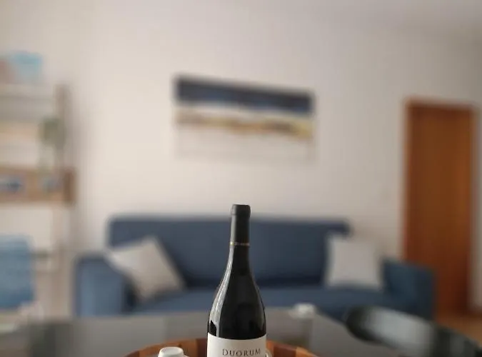 Modern 1br For 4 - Great For Long Stays, 10 Min To Attractions Apartment *