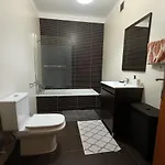 Stylish 1br In Gaia Near Porto, Sleeps 4 *