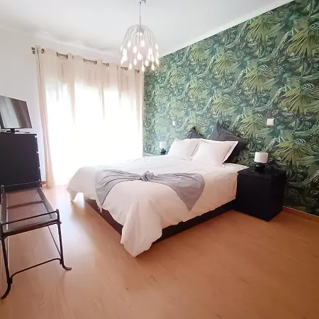 Modern 1br For 4 - Great For Long Stays, 10 Min To Attractions * Vila Nova de Gaia