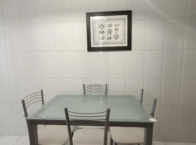 Modern 1br For 4 - Great For Long Stays, 10 Min To Attractions Lägenhet Vila Nova de Gaia