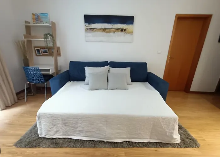 Modern 1br For 4 - Great For Long Stays, 10 Min To Attractions Lägenhet