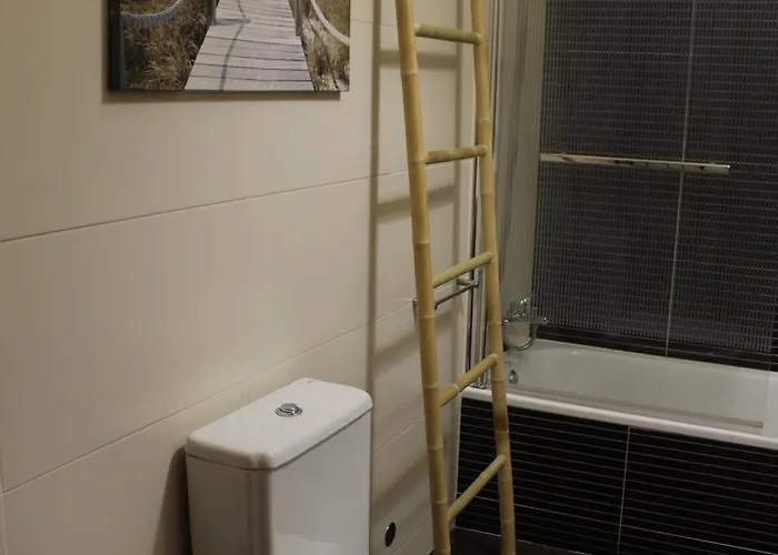 Lägenhet Modern 1br For 4 - Great For Long Stays, 10 Min To Attractions Vila Nova de Gaia